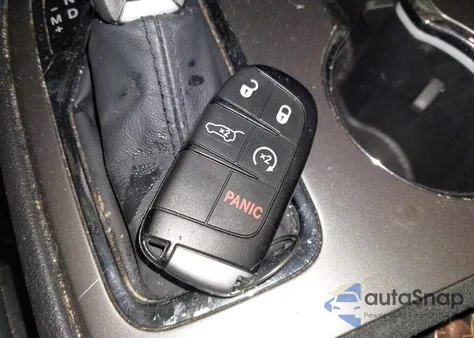 2019 Jeep Grand Cherokee Limited 4X2 z USA, uszkodzony, nr VIN 1C4RJEBG6KC826834